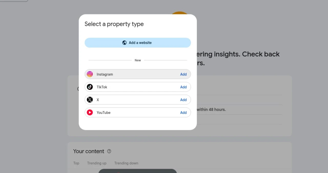 Pemilih properti Google Search Console dengan opsi website, Instagram, TikTok, dan YouTube